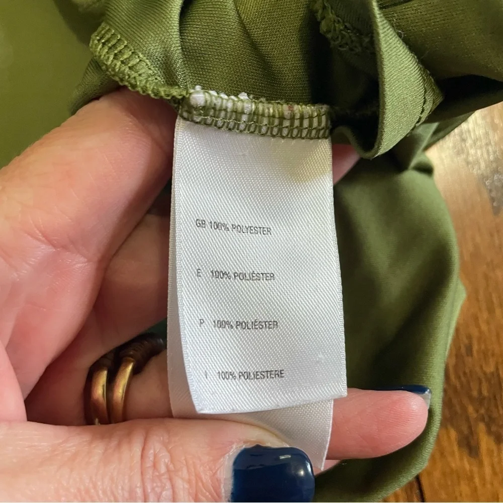 The North Face Hunter Green Long‎ Sleeved Wick Away Tee Size Large